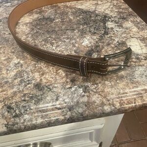 I don’t wear it and is good belt. It’s a size 34 belt